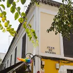 Corral Del Esquivel Apartment
